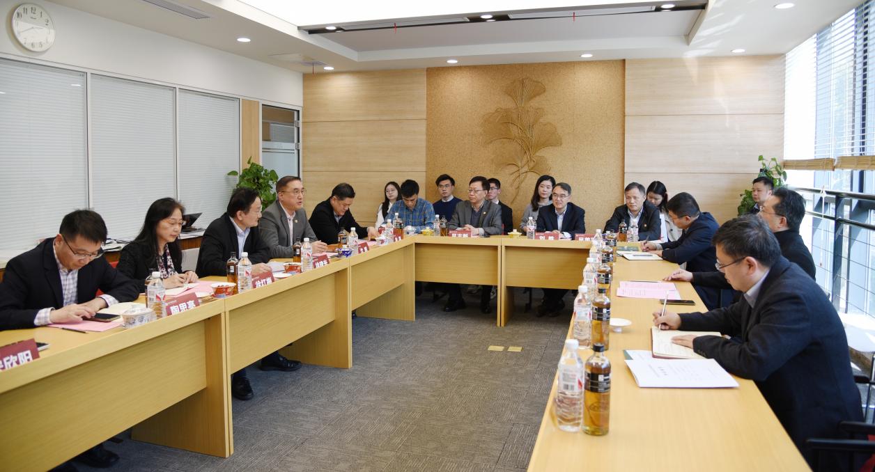 上海市委宣传部副部长潘敏一行来校调研指导我校智库工作