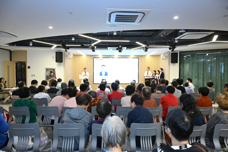 架起彩虹桥,护航健康路——曙光医院专家团队走进黄浦区开展科普活动