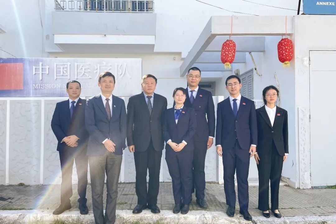 驻摩洛哥大使李昌林赴中国援摩医疗队穆罕默迪亚分队调研慰问