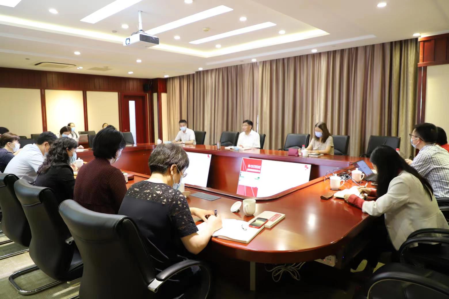 我校召开党的建设研究中心工作会议