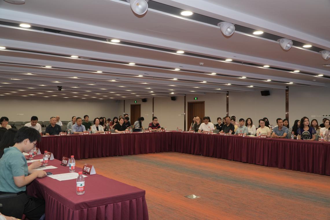 我校举行少数民族学生工作总结表彰会暨“委员促三交”交流会