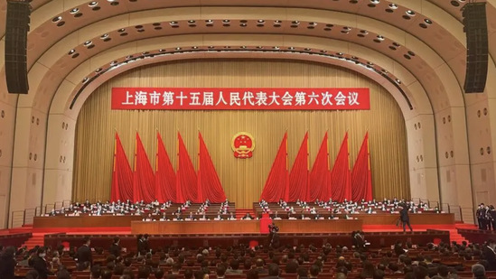 市十五届人大六次会议今天胜利闭幕，我校校长徐建光当选市人大教育科学文化卫生委员会主任委员
