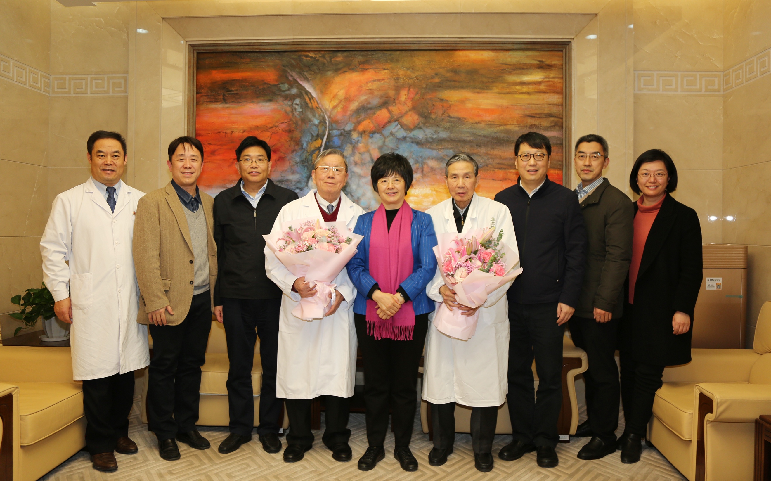 上海市副市长宗明慰问国医大师刘嘉湘教授、全国名师施杞教授