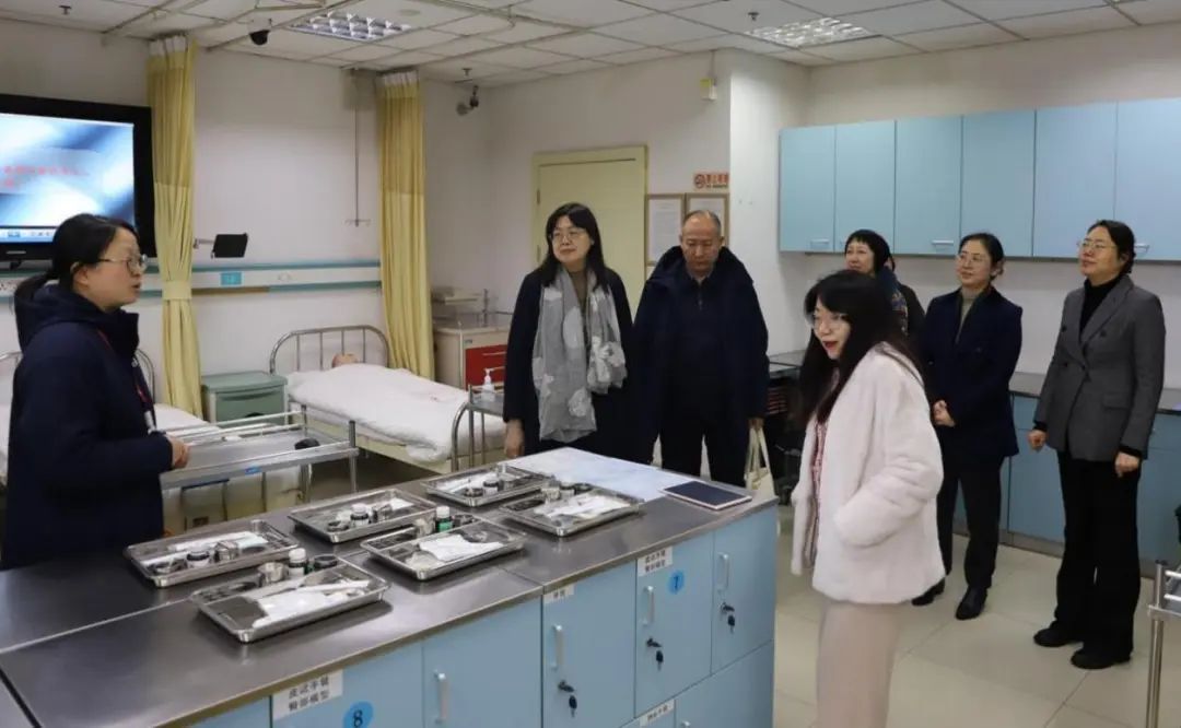 上海中医药大学护理学高质量发展研讨会举行