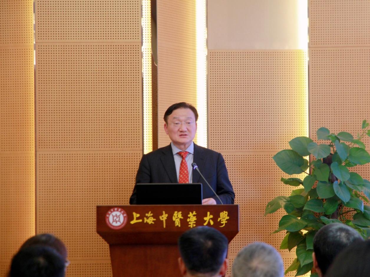 我校举行张耀伟客座教授聘任仪式暨学术报告会
