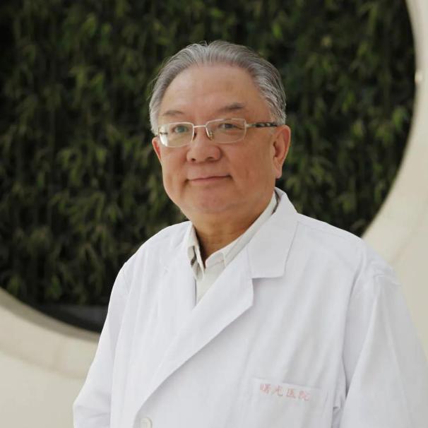 我校系统22位专家荣获“上海市中医药杰出贡献奖”称号